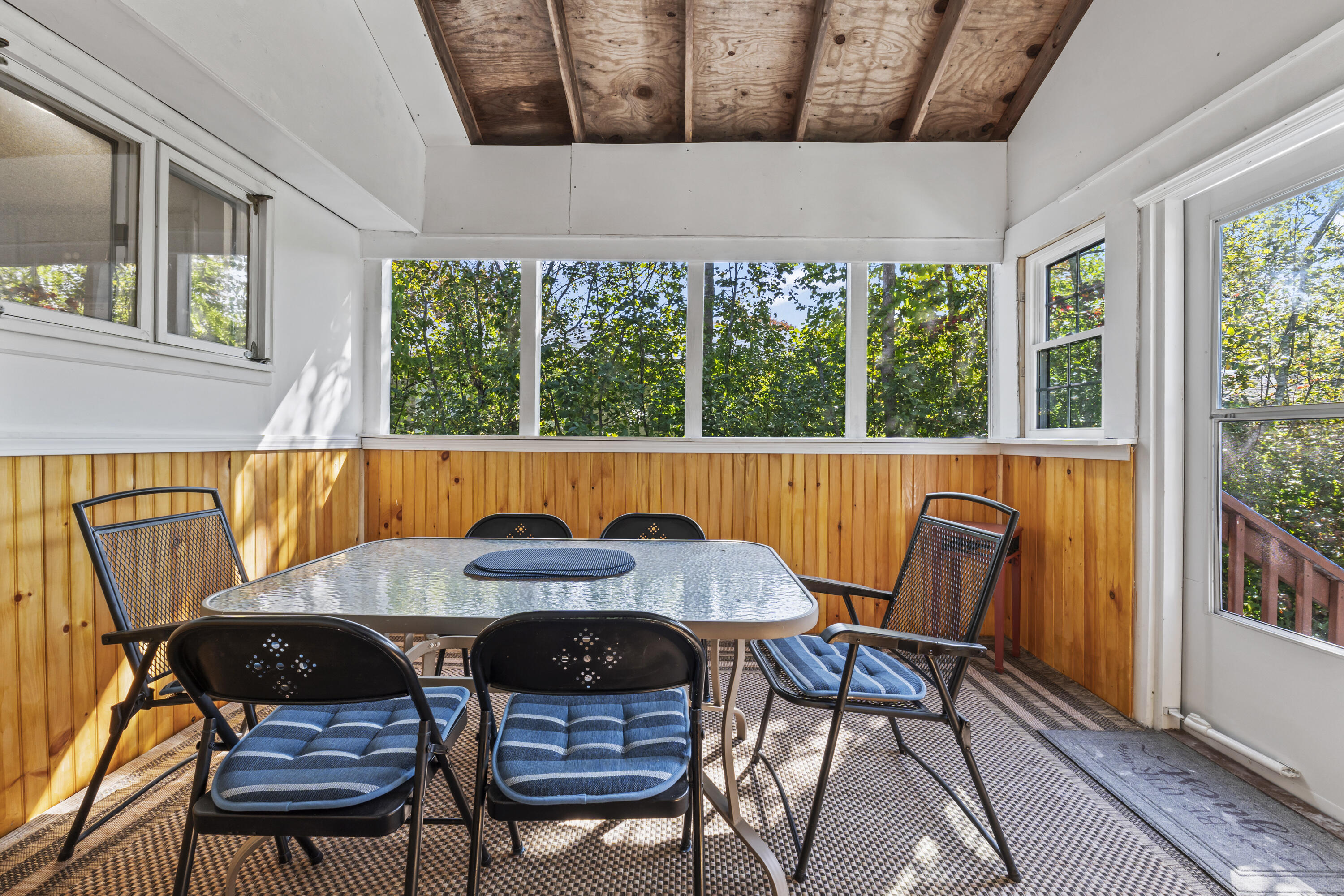 8 Surfore Road York ME 03909