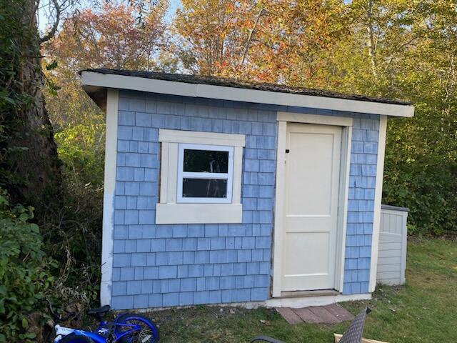 8 Surfore Road York ME 03909