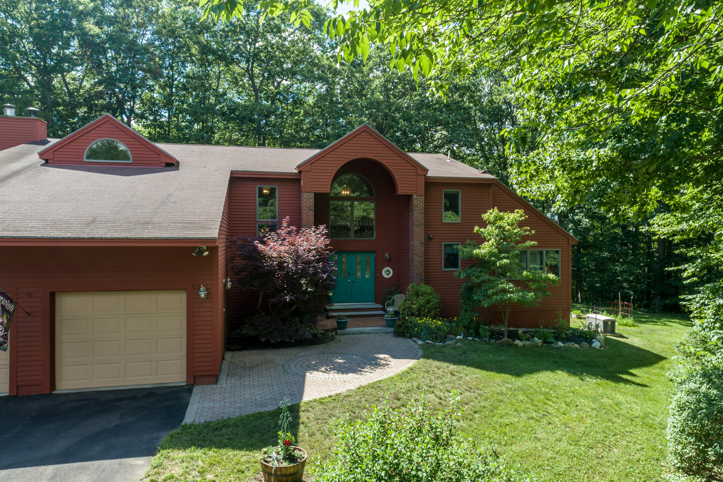 33 Hillview Lane Lewiston ME 04240