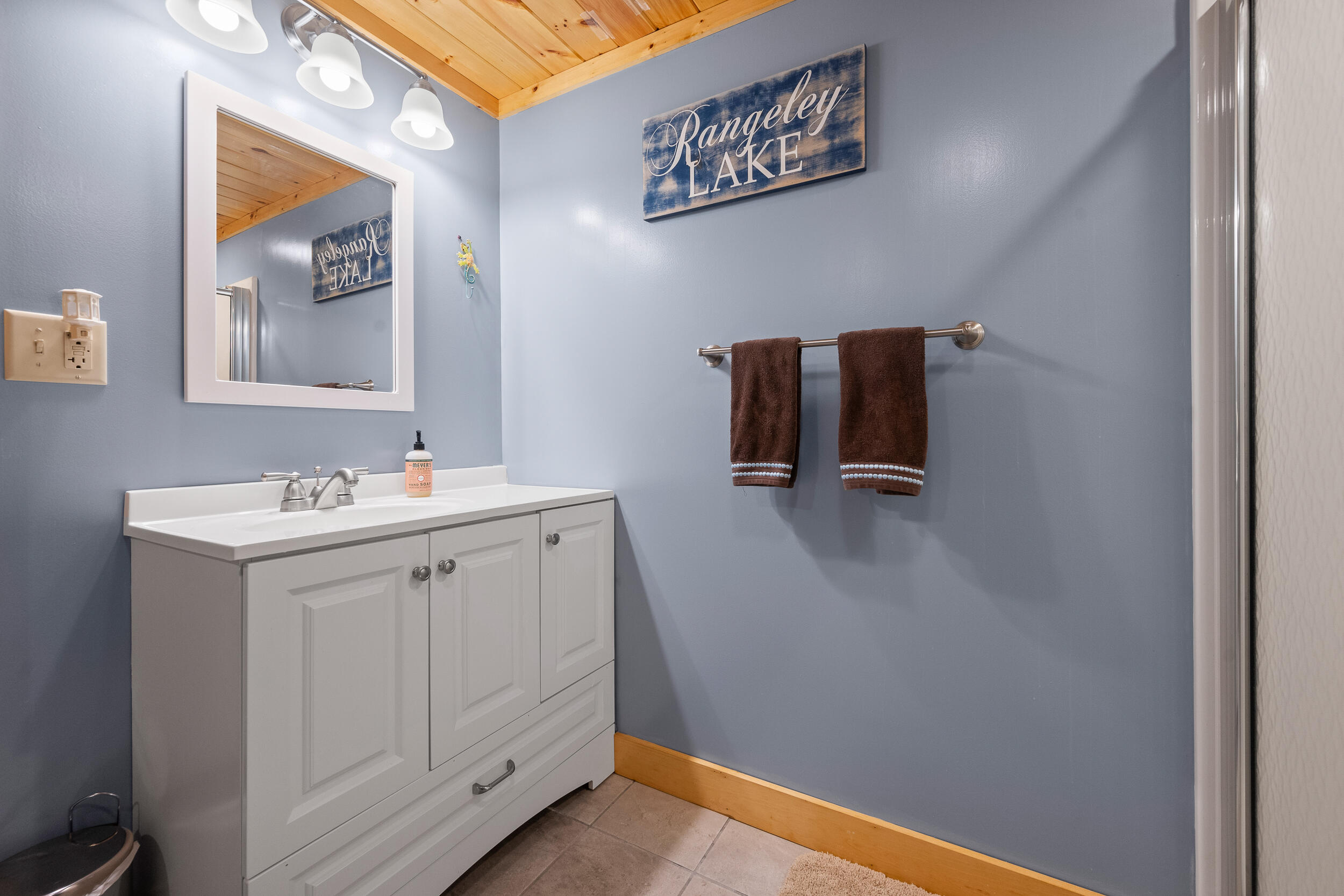 32 Kendall Farm Trail Rangeley ME 04970