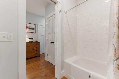 11 Beacon Drive Brunswick ME 04011