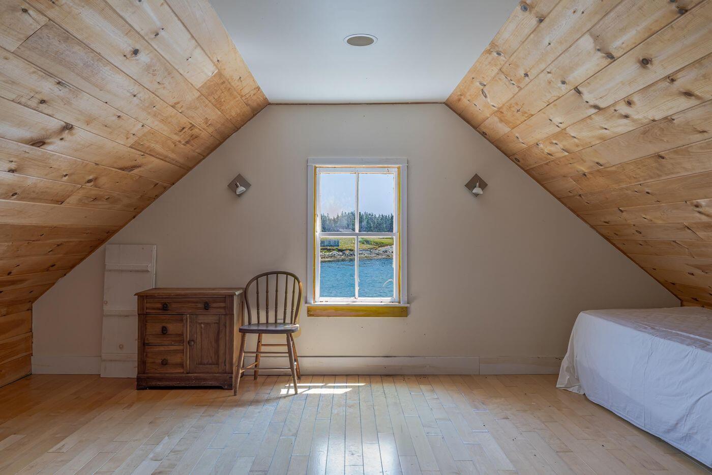 1580 Main Road Isle Au Haut ME 04645
