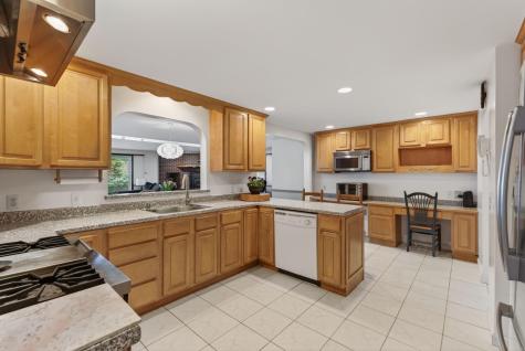 7 Brookside Drive Falmouth ME 04105