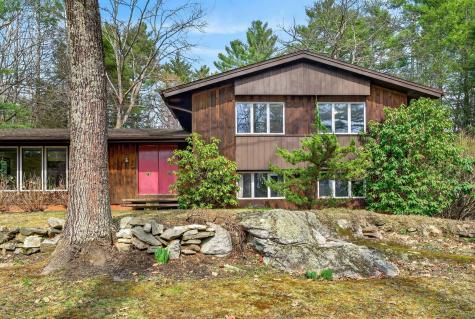 7 Brookside Drive Falmouth ME 04105