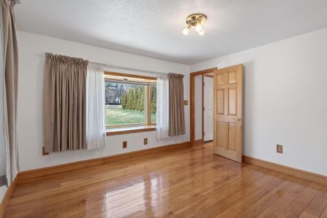 281 Portland Road Gray ME 04039