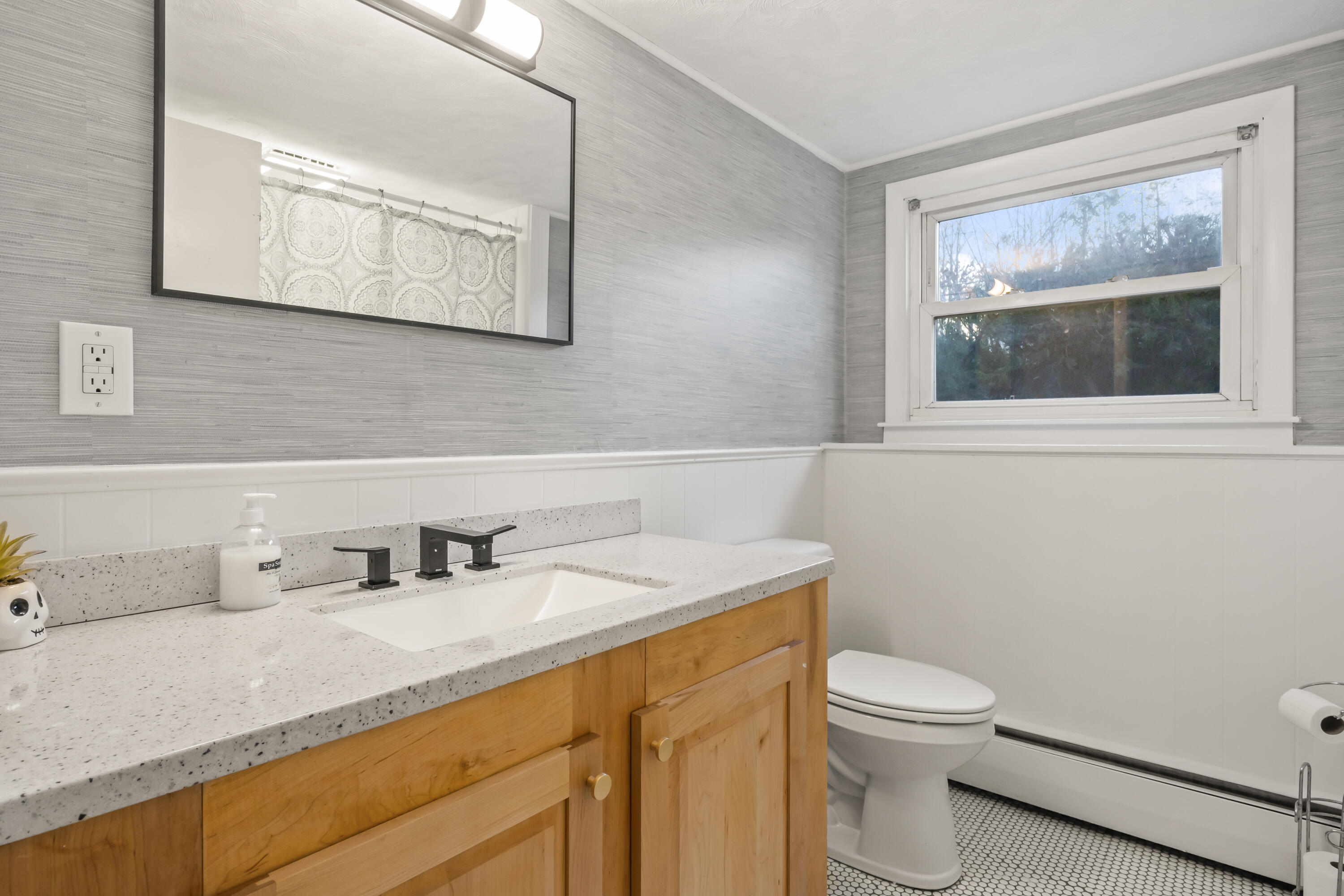 17 Knight Street Falmouth ME 04105