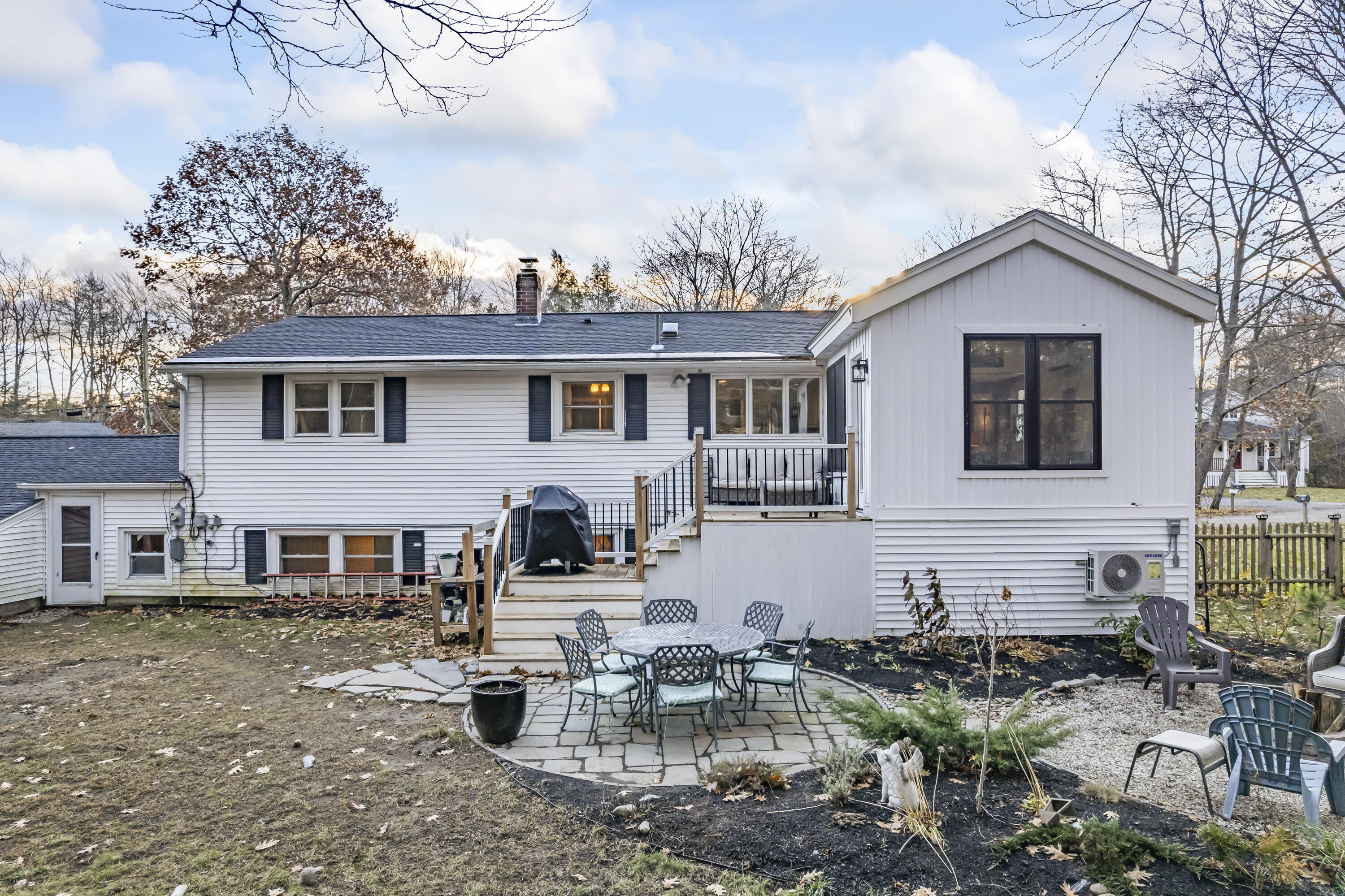17 Knight Street Falmouth ME 04105