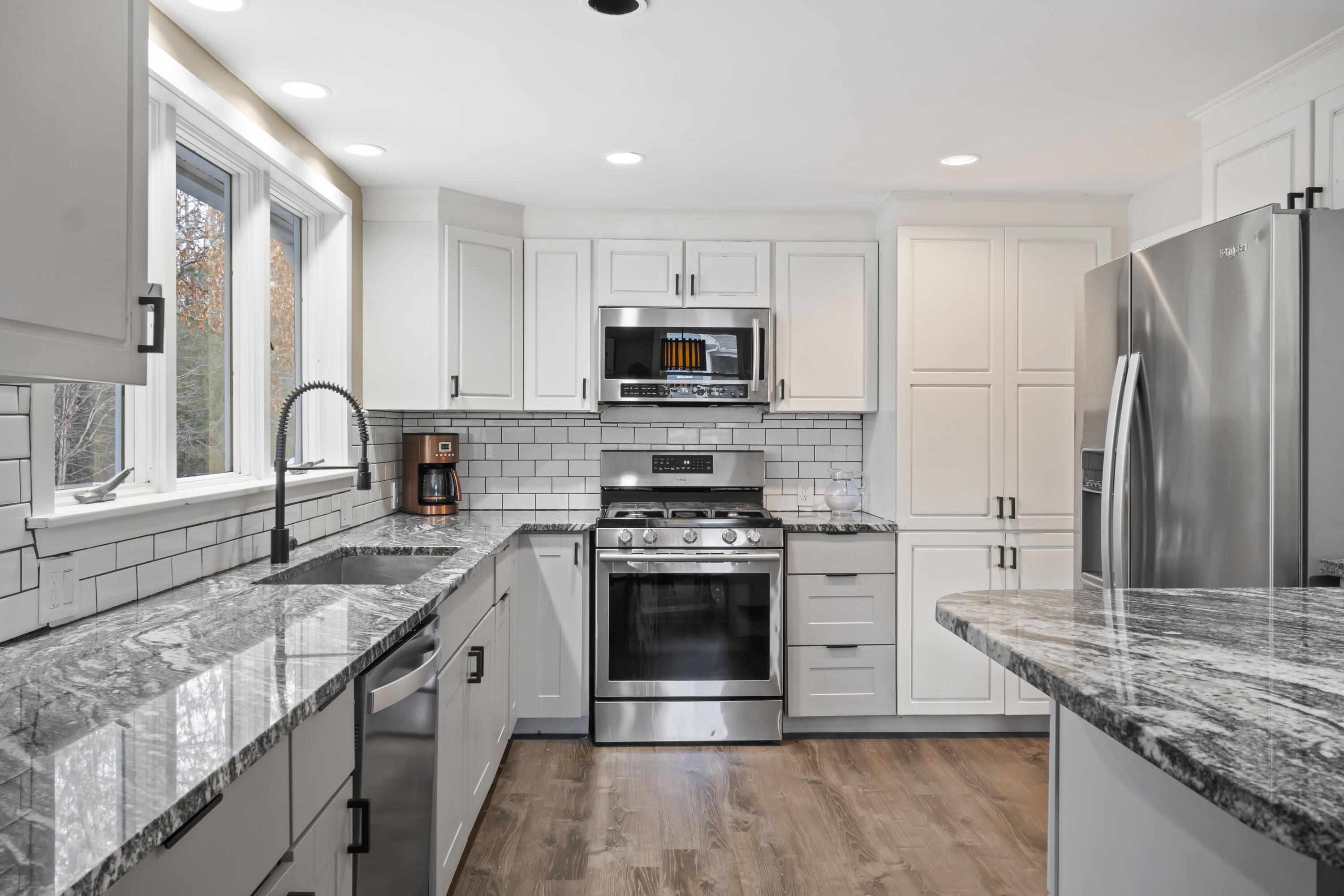 17 Knight Street Falmouth ME 04105