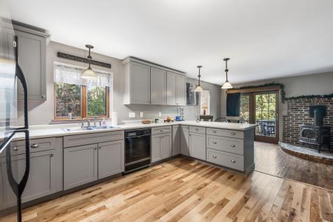 742 River Road Buxton ME 04093