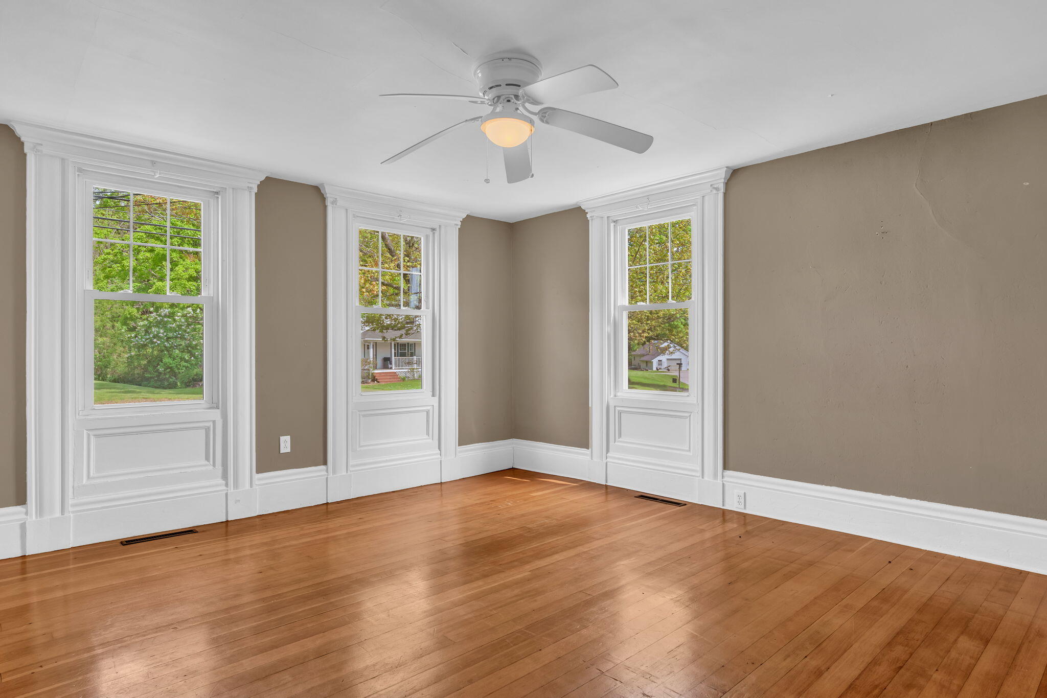 14 Brooklyn Heights Road Thomaston ME 04861