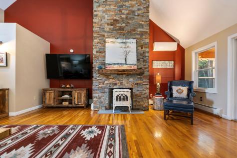 14 Olivia Lane Cumberland ME 04021