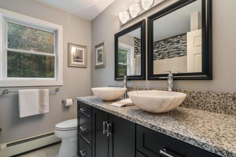 14 Olivia Lane Cumberland ME 04021