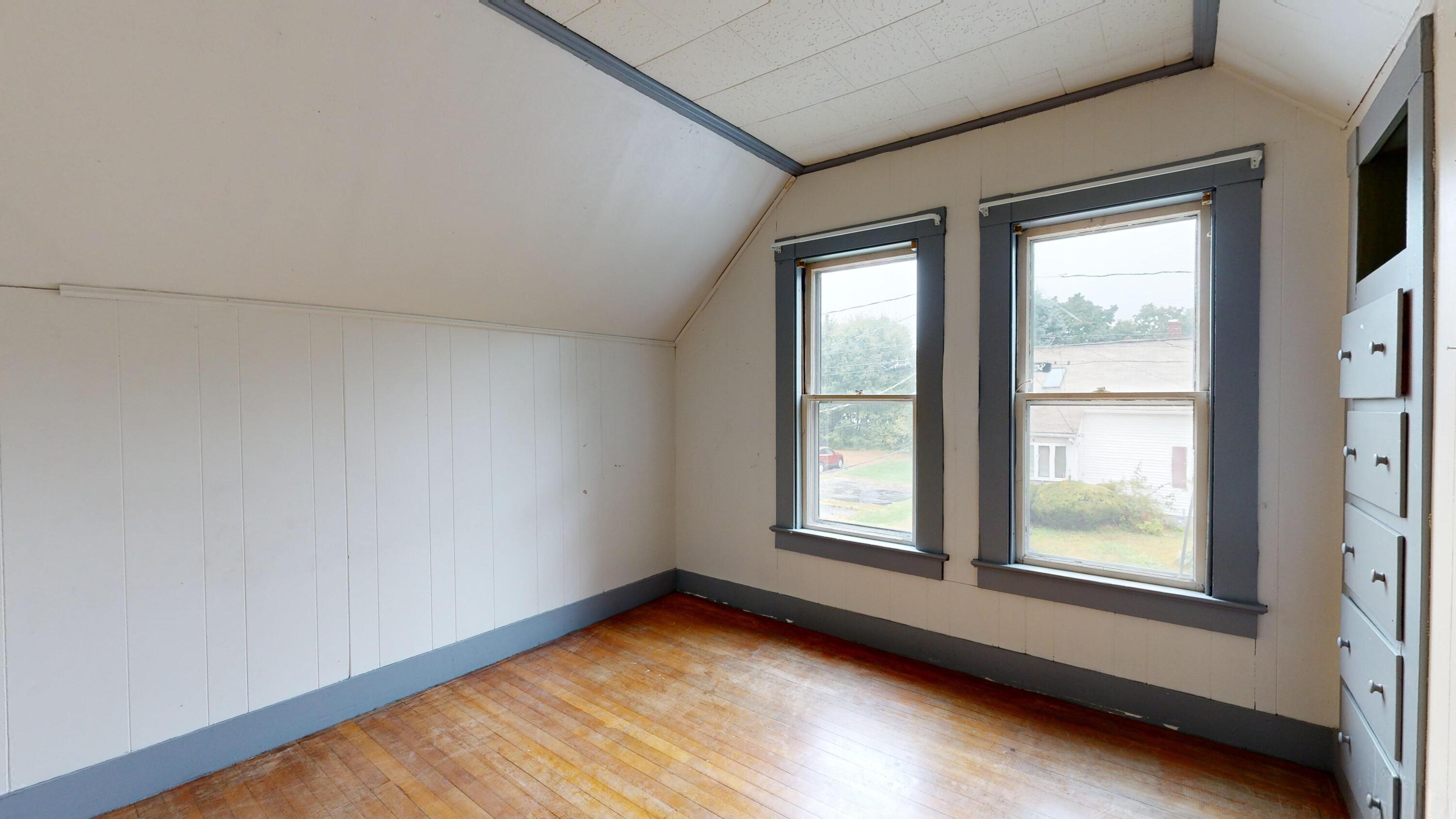 17 Green Street Lewiston ME 04240