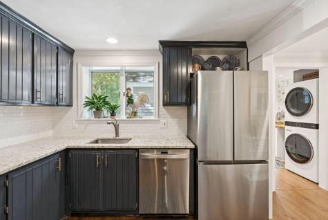 18 Longwood Drive Kennebunk ME 04043