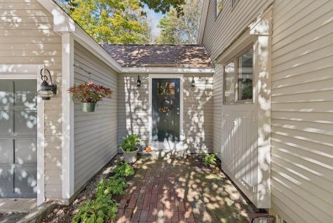 18 Longwood Drive Kennebunk ME 04043