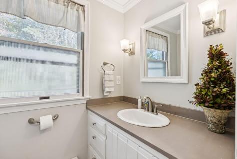 18 Longwood Drive Kennebunk ME 04043