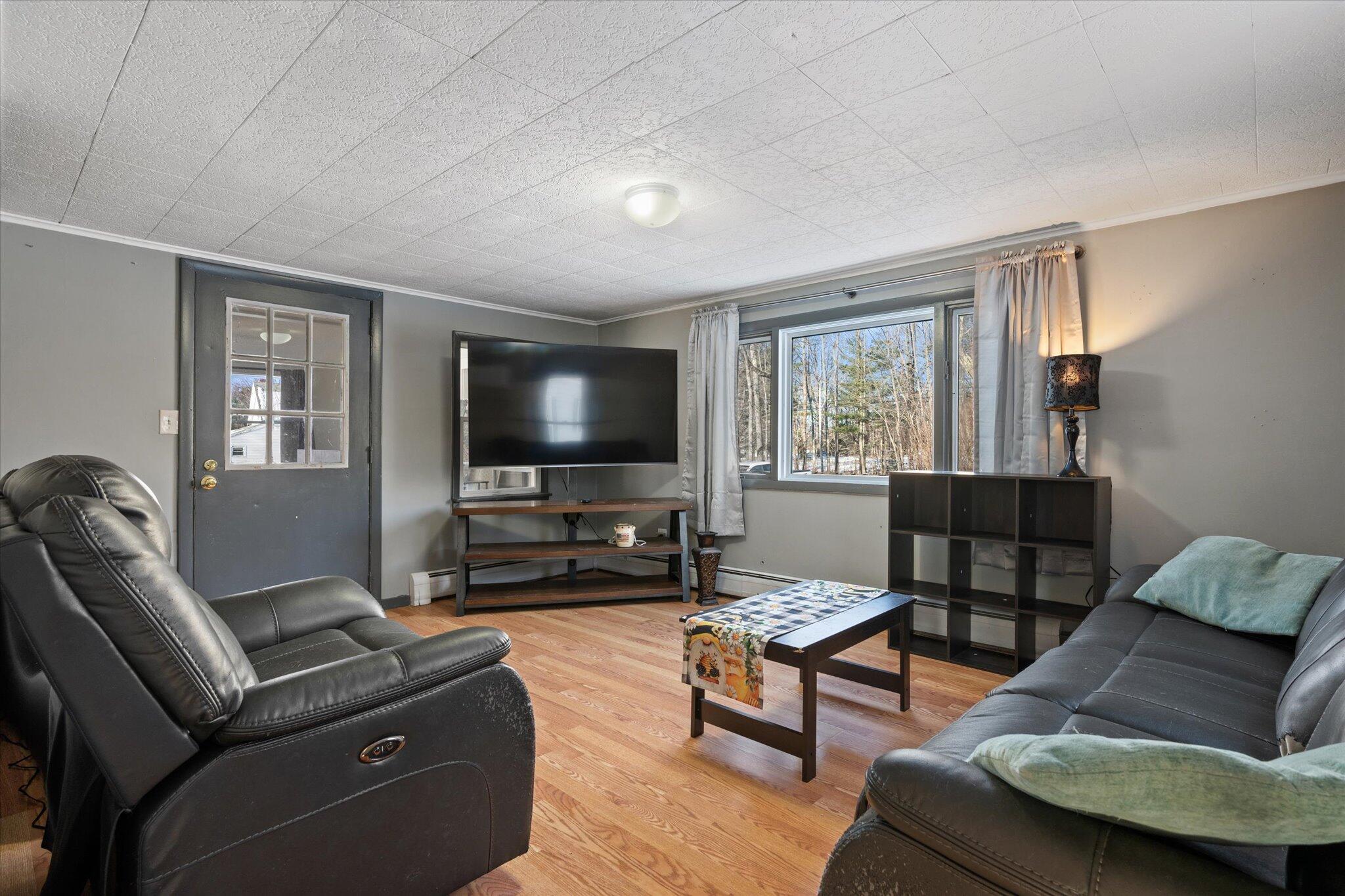 336 Lakeview Road Glenburn ME 04401