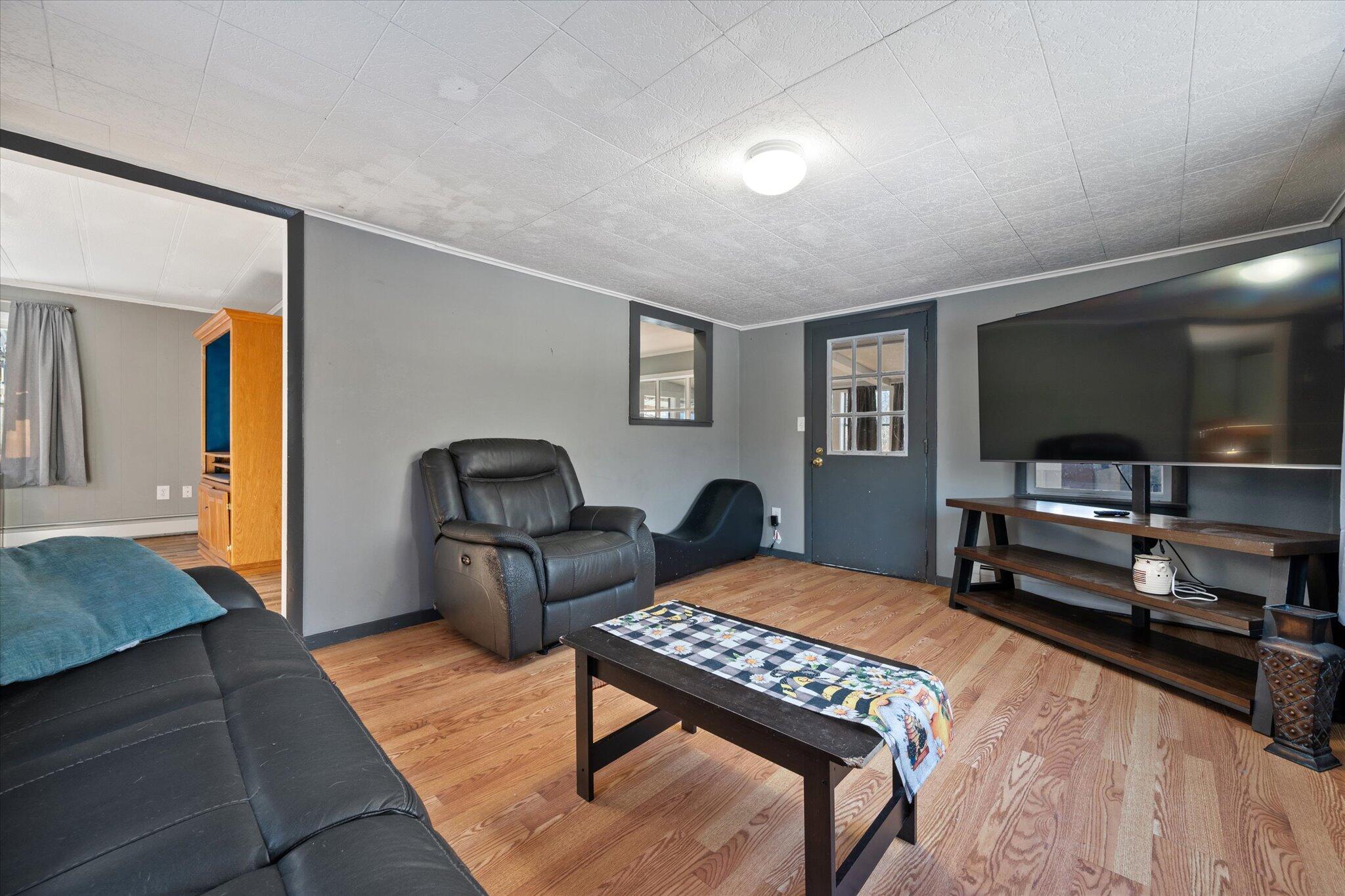 336 Lakeview Road Glenburn ME 04401