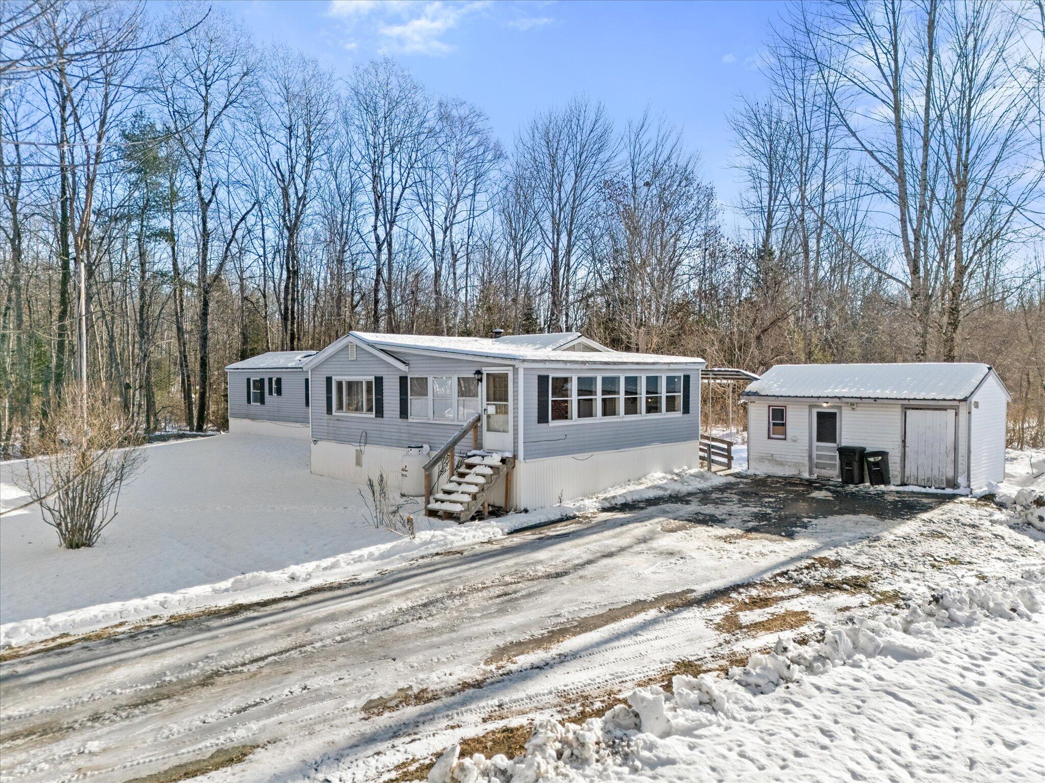 336 Lakeview Road Glenburn ME 04401