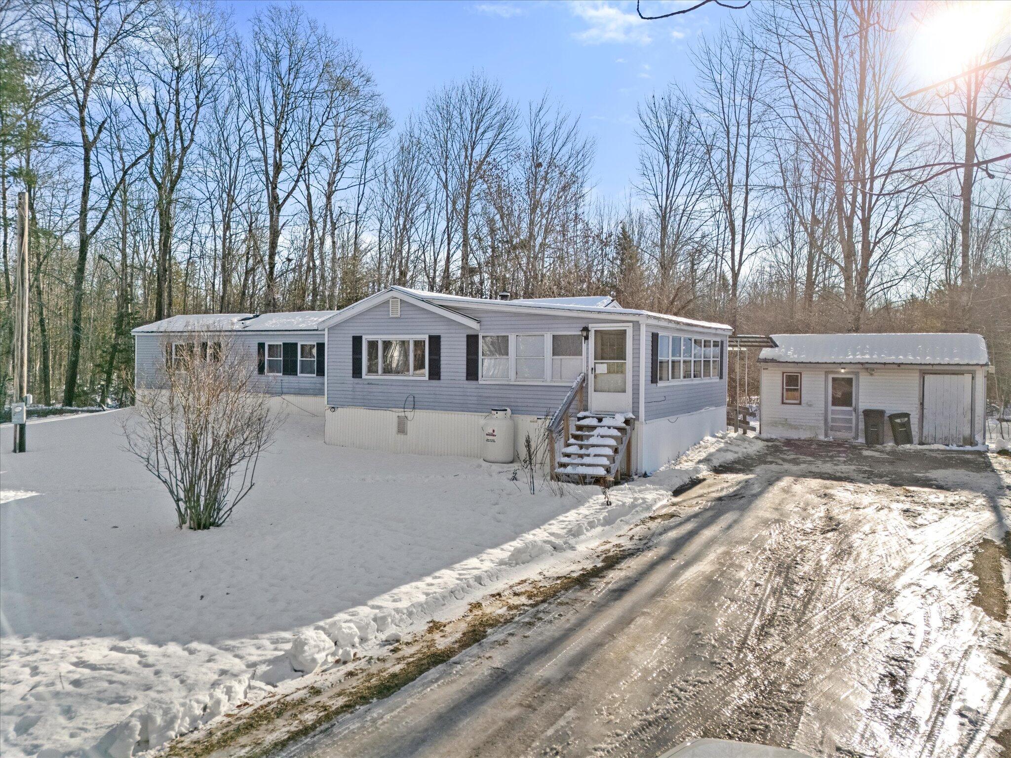 336 Lakeview Road Glenburn ME 04401