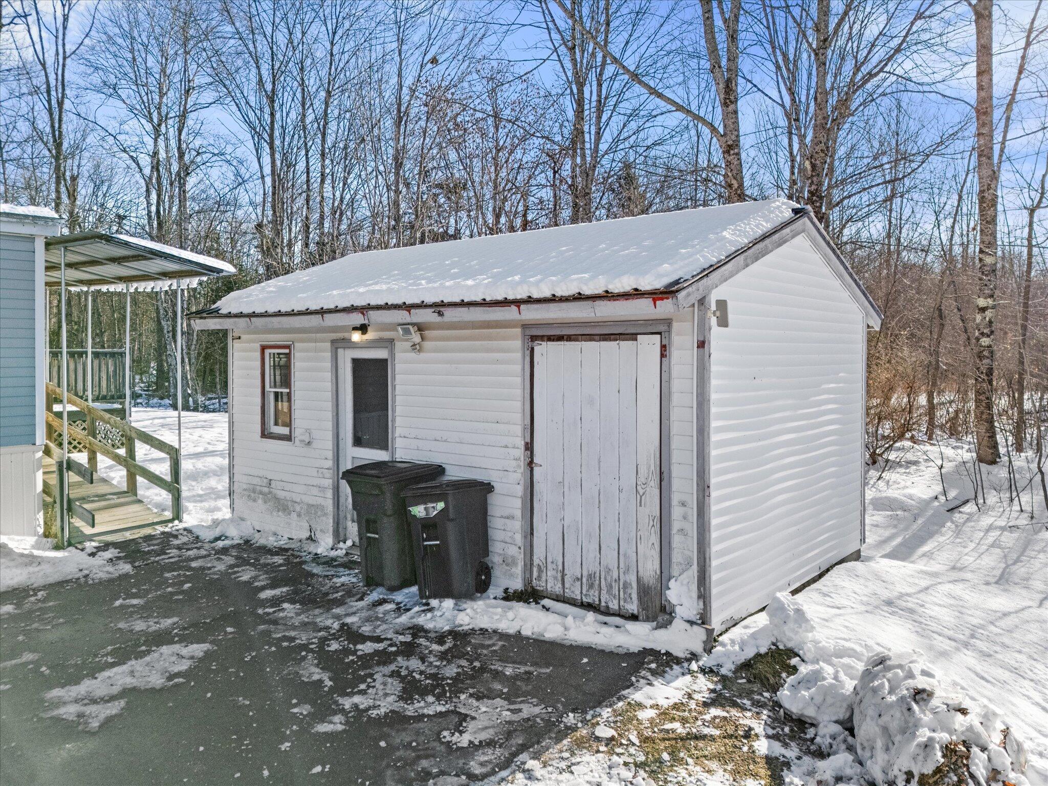 336 Lakeview Road Glenburn ME 04401