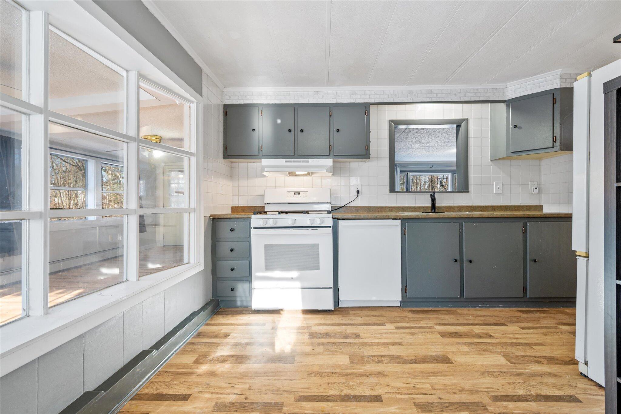 336 Lakeview Road Glenburn ME 04401