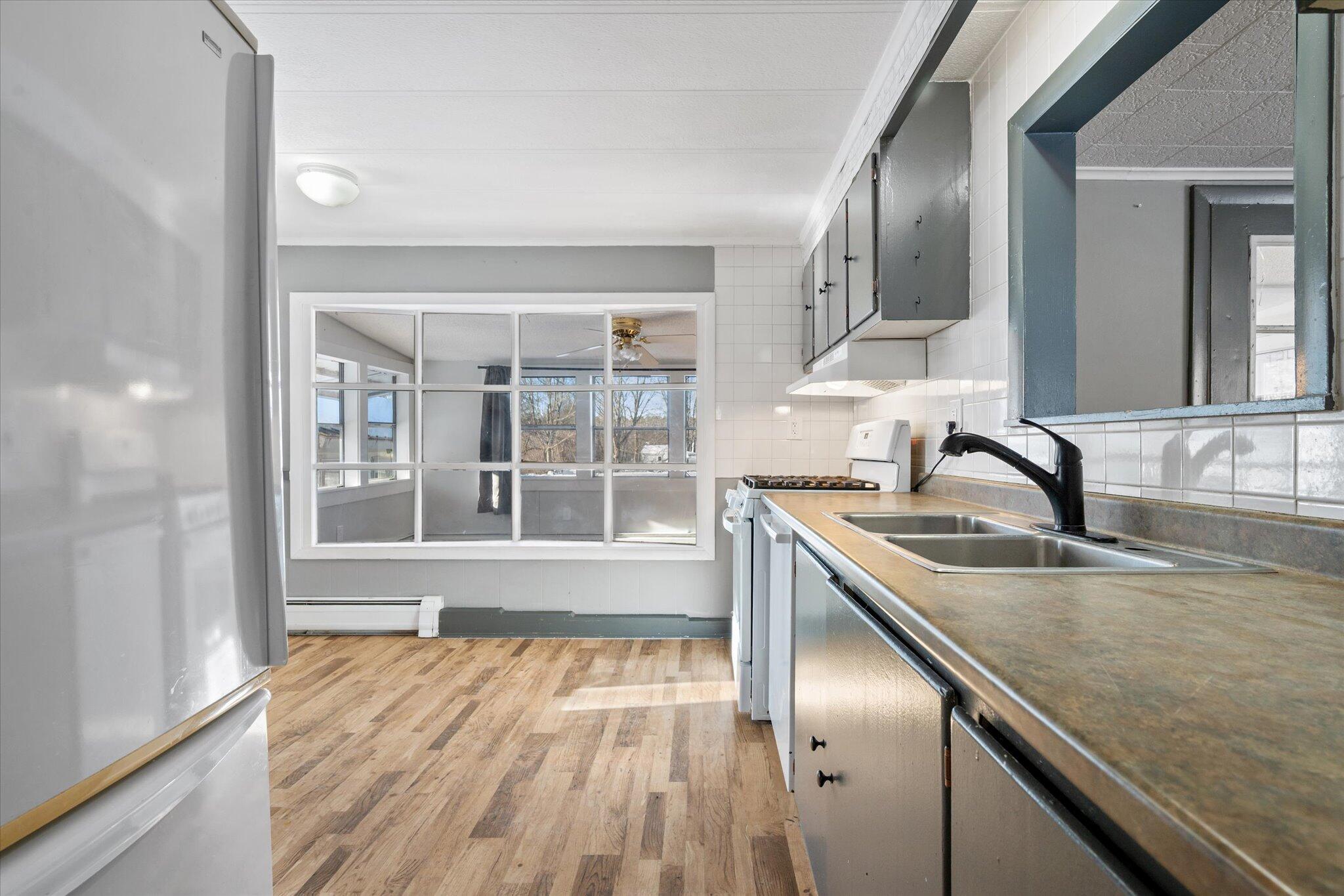 336 Lakeview Road Glenburn ME 04401