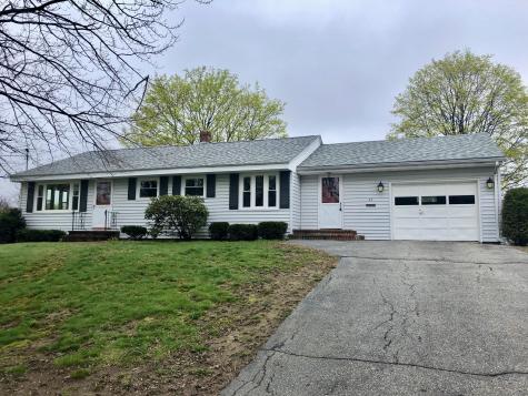 25 Edward Avenue Lewiston ME 04240