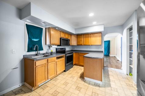 211 Maple Street Bangor ME 04401