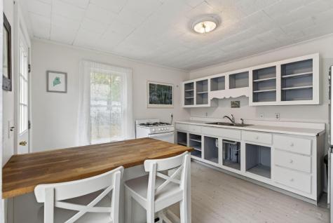 111 Old Schoolhouse Road Georgetown ME 04548