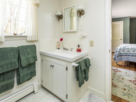 44 Seaborne Drive Yarmouth ME 04096