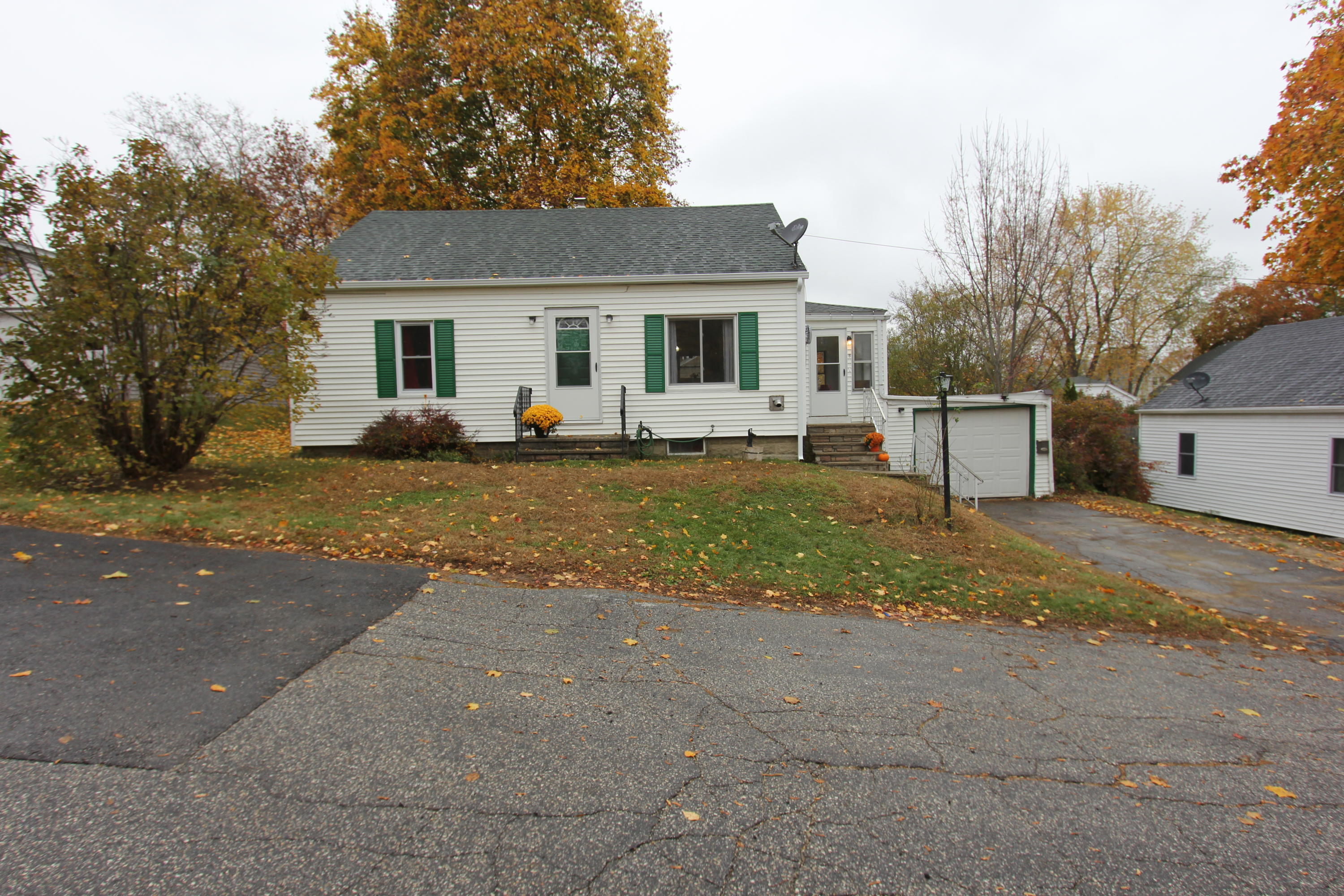 8 Parker Street Lewiston ME 04240