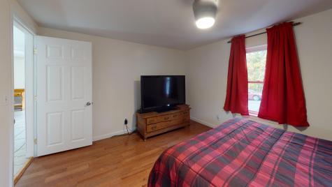 8 Parker Street Lewiston ME 04240