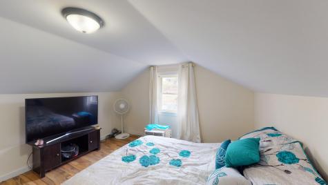 8 Parker Street Lewiston ME 04240