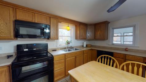 8 Parker Street Lewiston ME 04240