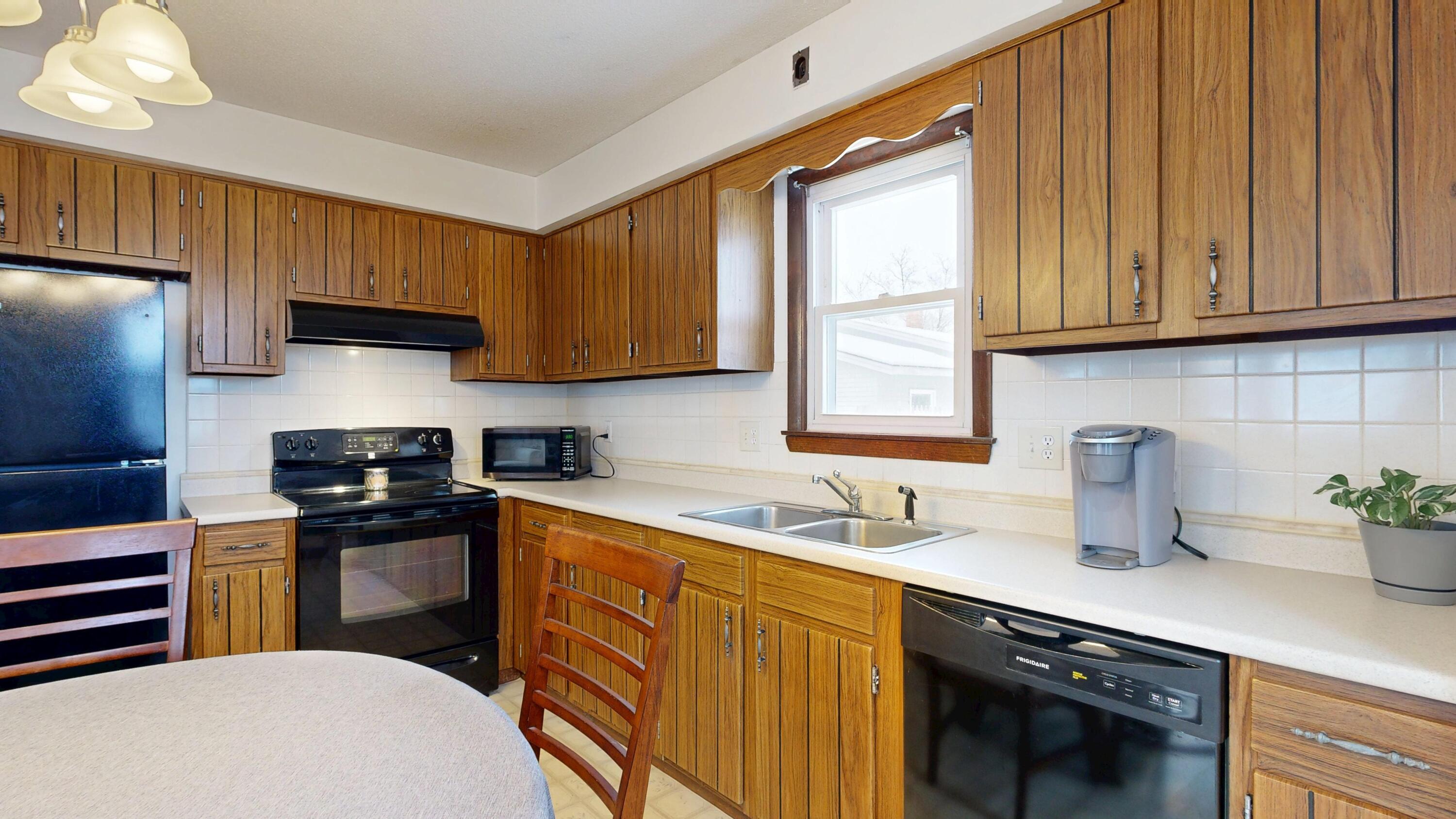 16 Orchard Circle Lewiston ME 04240