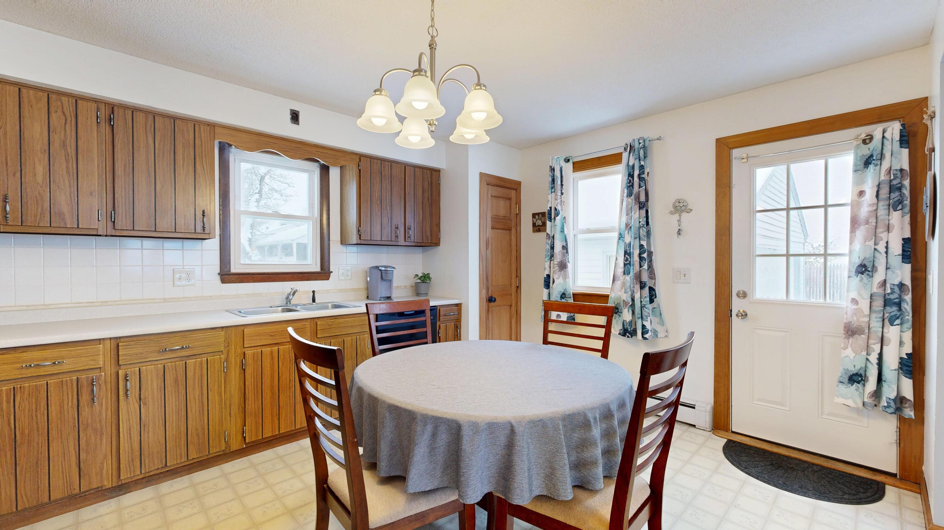 16 Orchard Circle Lewiston ME 04240