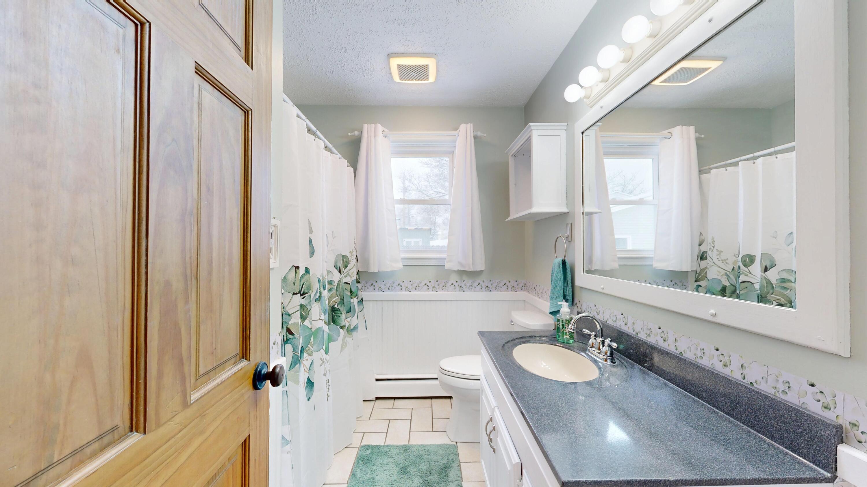 16 Orchard Circle Lewiston ME 04240