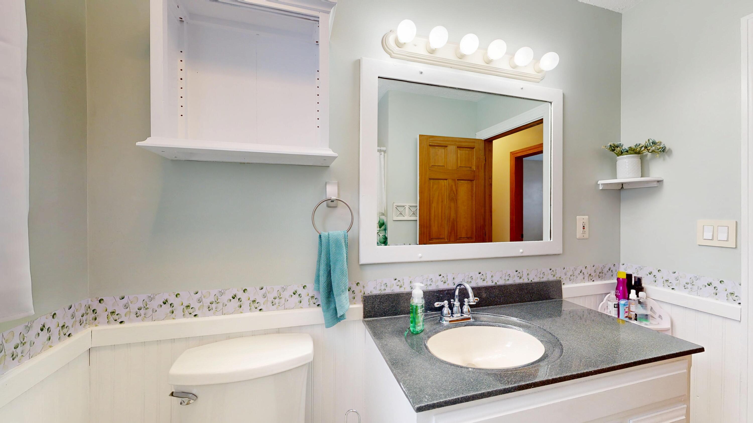 16 Orchard Circle Lewiston ME 04240