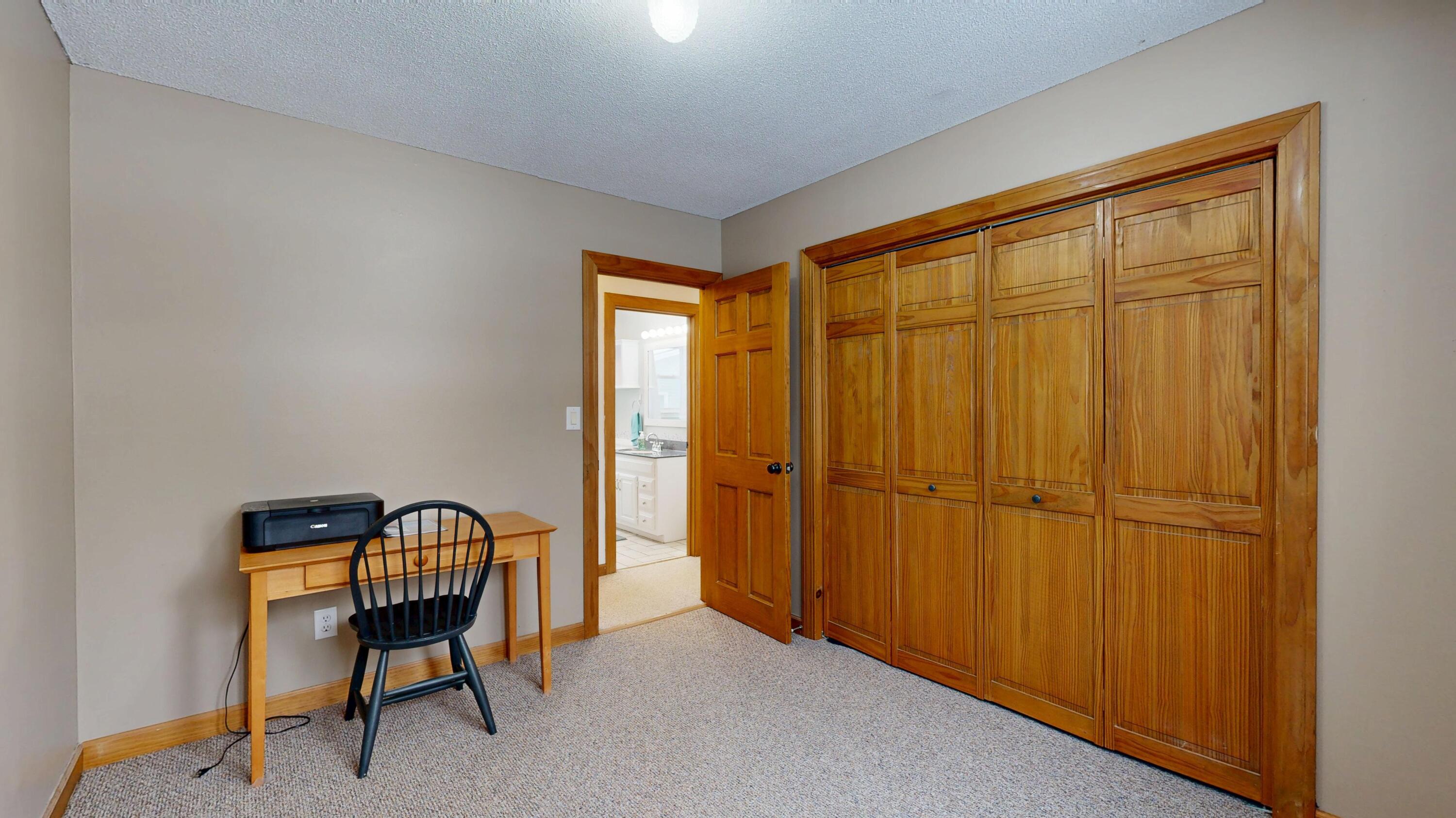 16 Orchard Circle Lewiston ME 04240