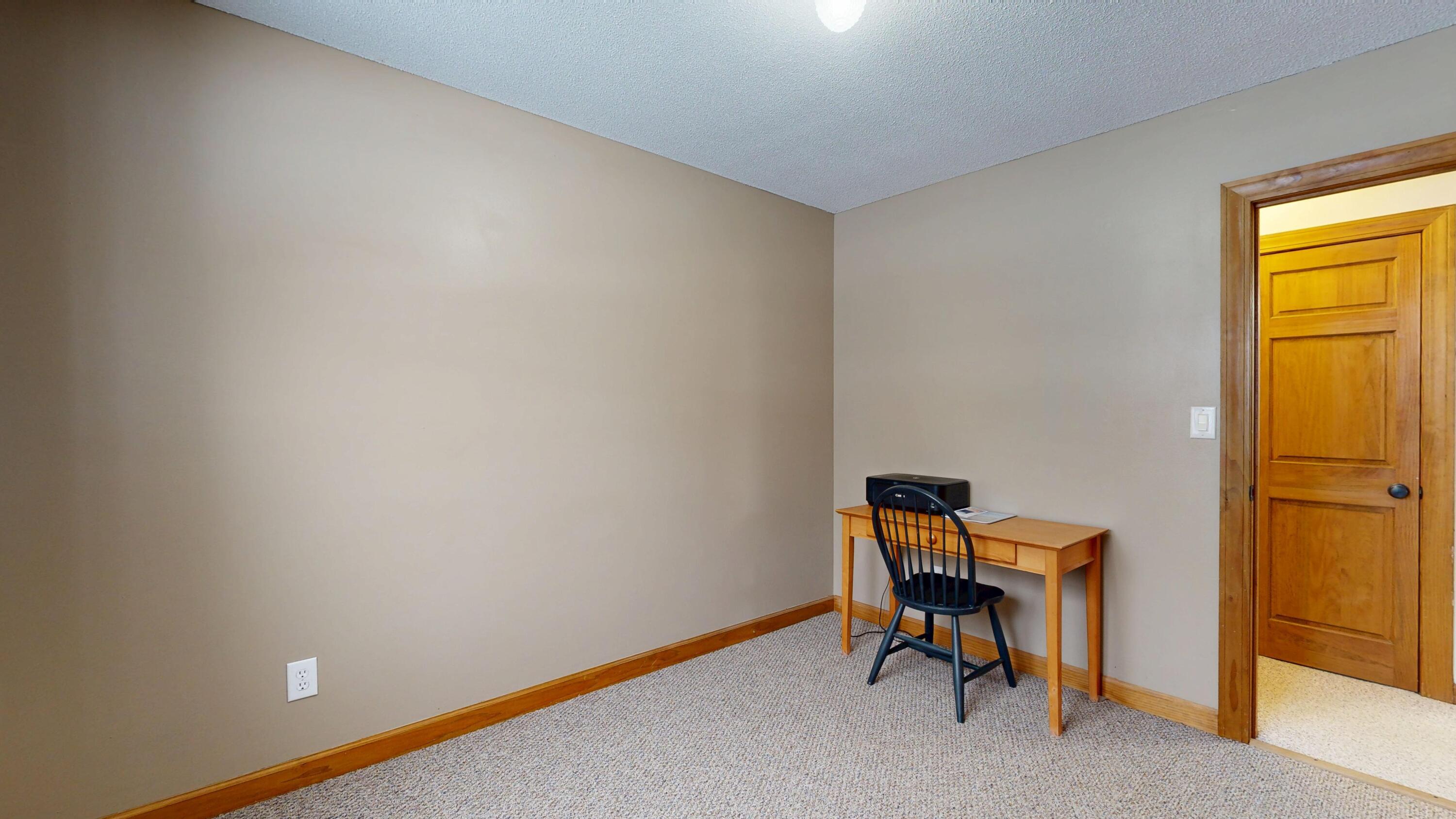 16 Orchard Circle Lewiston ME 04240