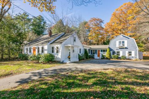 93 Falmouth Road Falmouth ME 04105