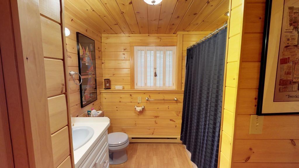 211 Evergreen Point Road Beaver Cove ME 04441