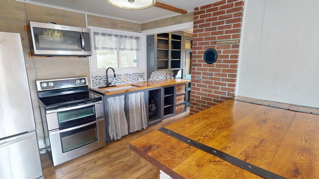 48 Pond Street Bucksport ME 04416