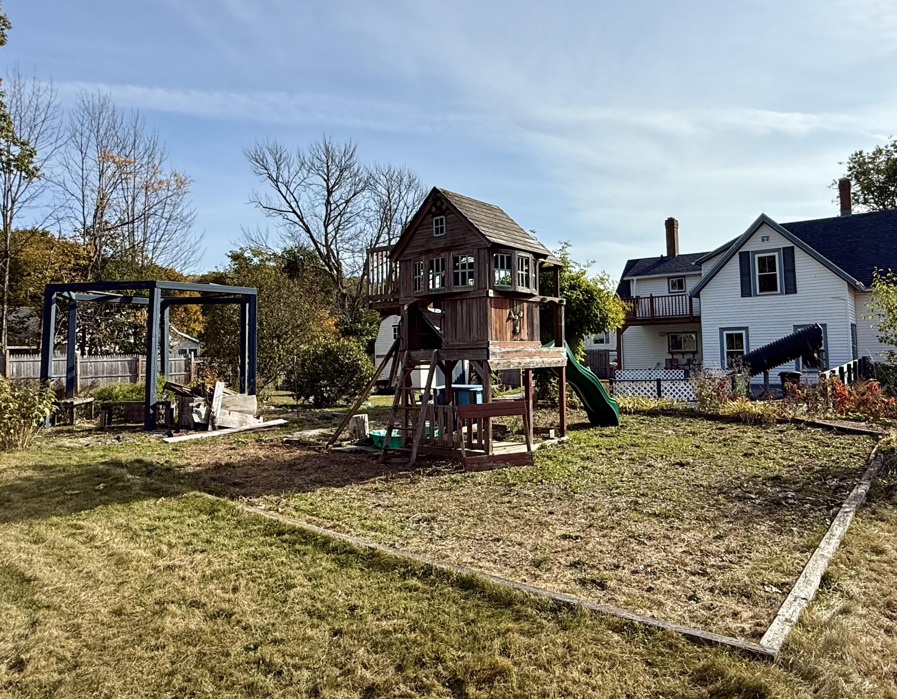 48 Pond Street Bucksport ME 04416