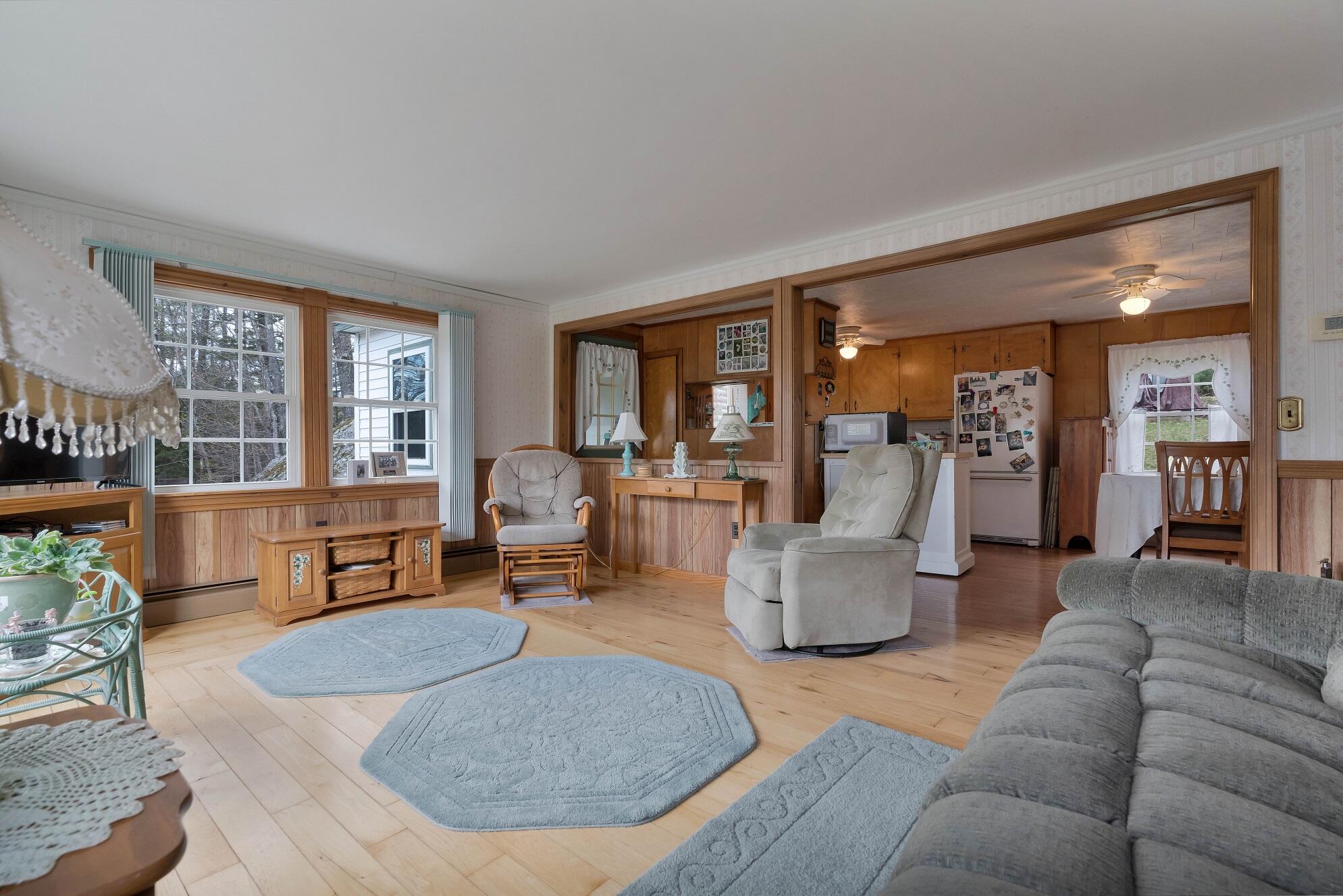 270 Hebron Road Paris ME 04281