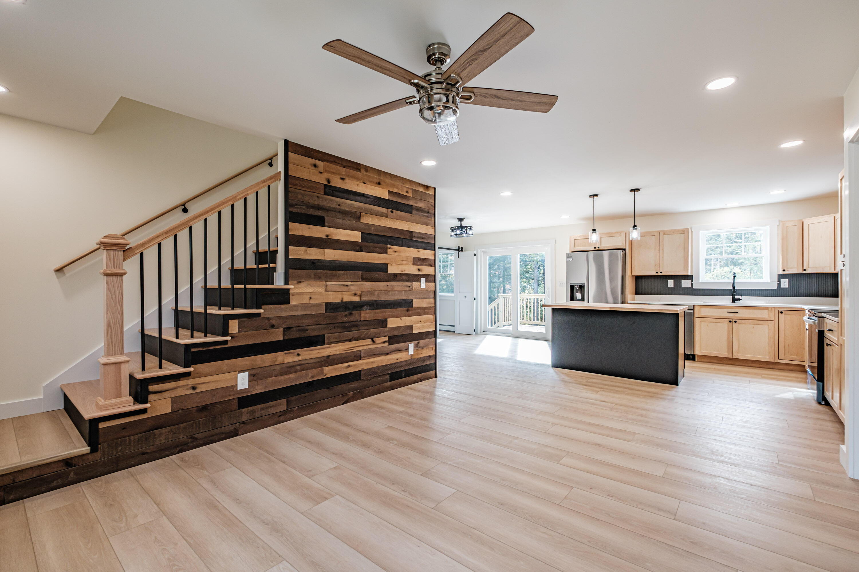 11 Nishell Drive Paris ME 04281