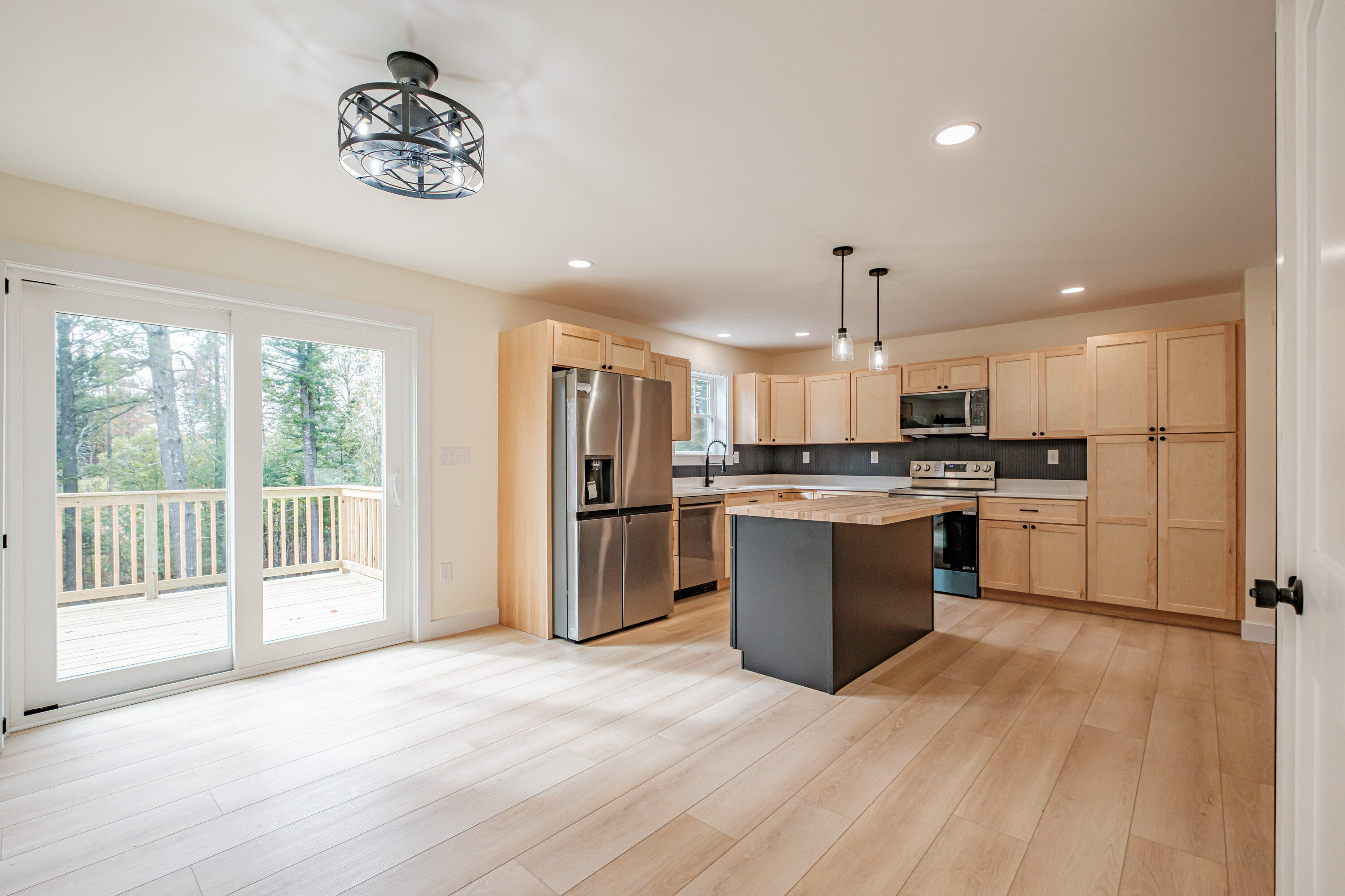 11 Nishell Drive Paris ME 04281