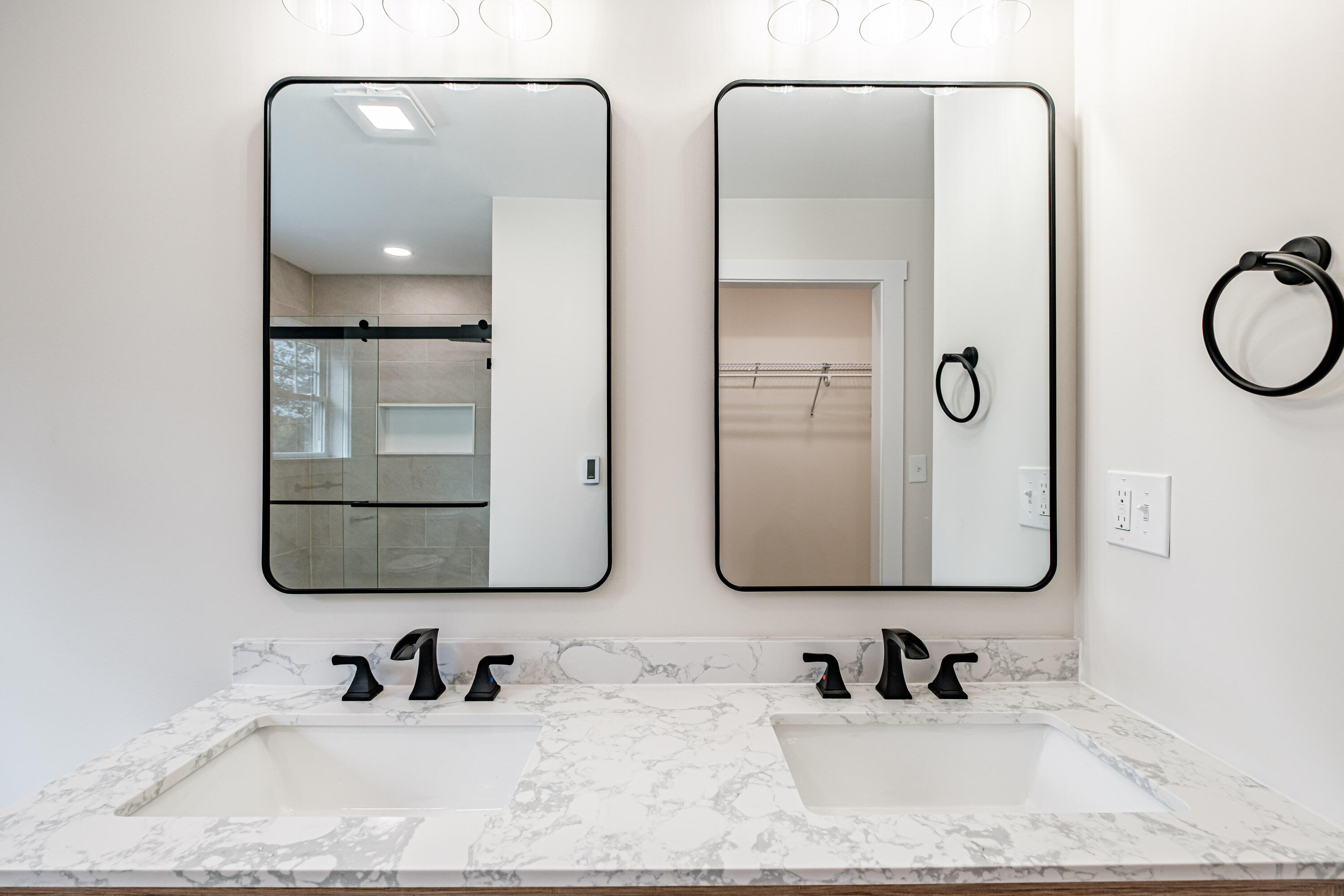 11 Nishell Drive Paris ME 04281