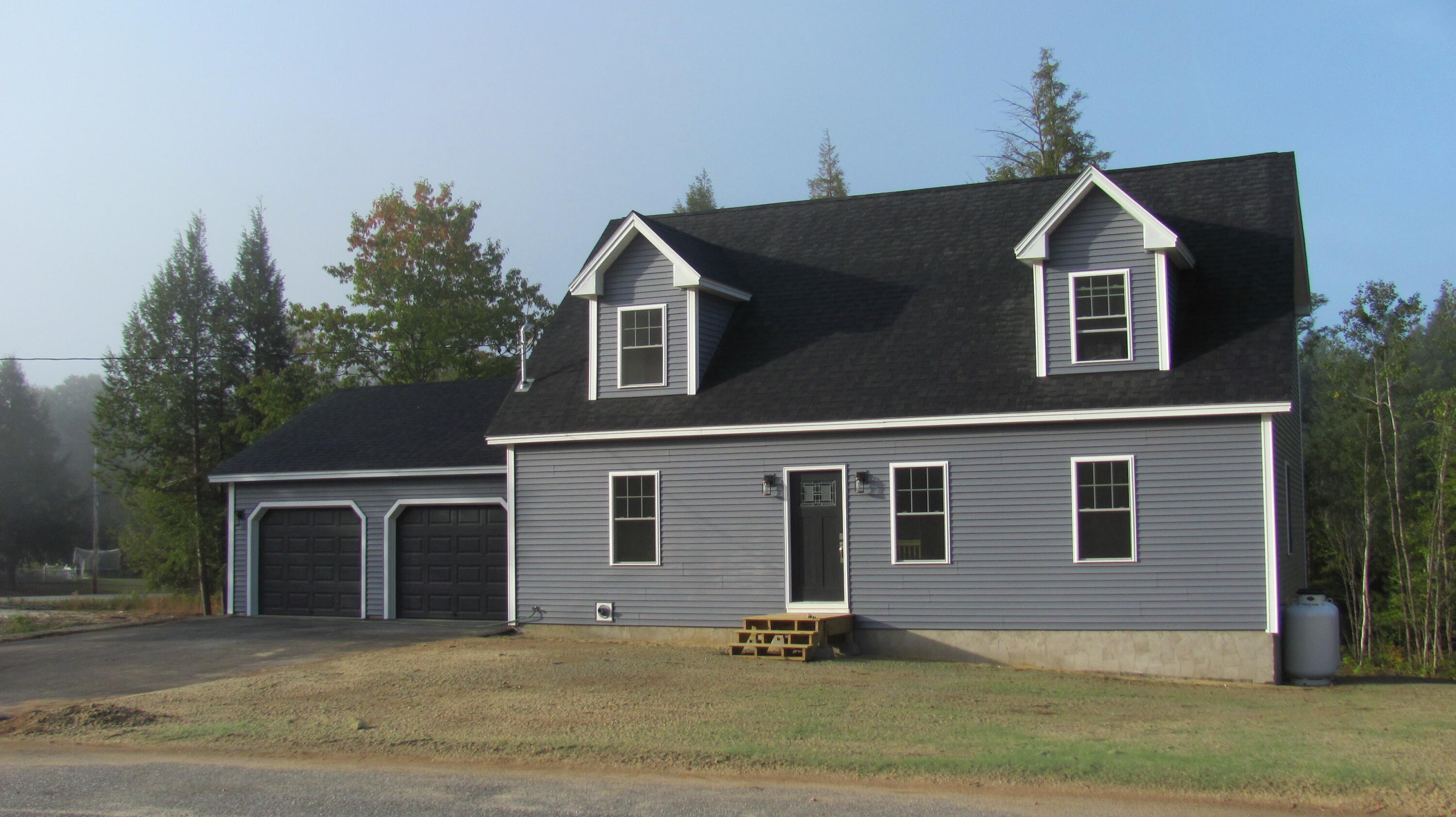 11 Nishell Drive Paris ME 04281